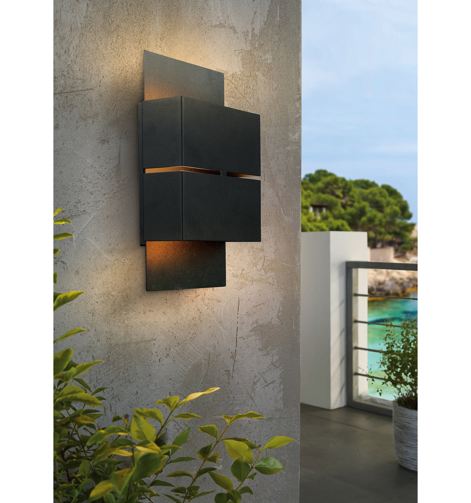 Devonte Steel LED Wall Light, Matte Black