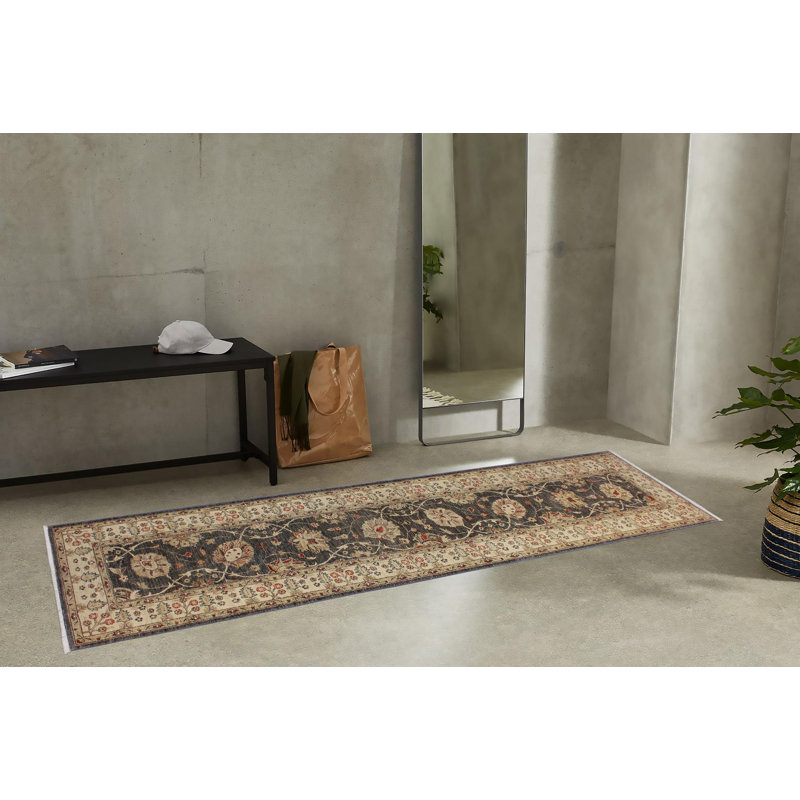 Tapis de couloir beige en laine noué à la main 2 pi 6 po x 10 pi 8 po Grigori