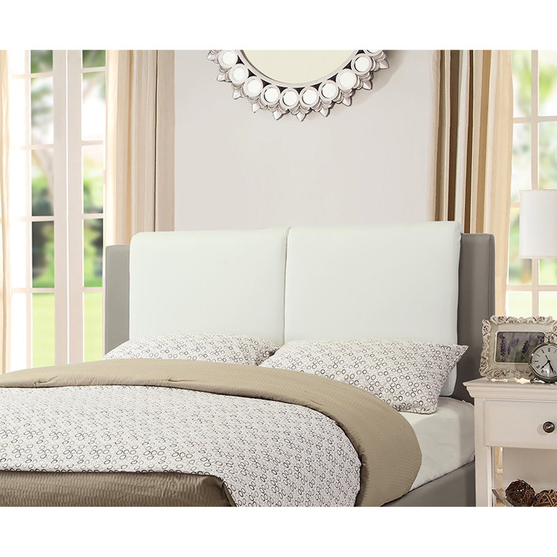 Lit double en style moderne et contemporain, similicuir, pieds en plastique, blanc / gris, cuir sans sommier, meubles de chambre à coucher