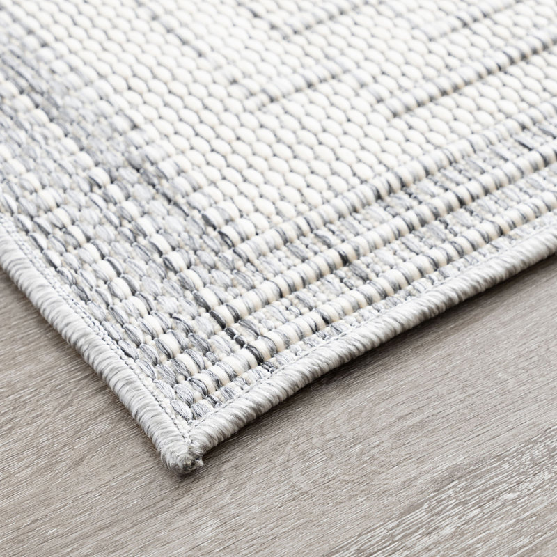 Tapis d'intérieur / extérieur à motif géométrique gris et crème Diana 5 x 7 - (5 pi 3 po x 7 pi 3 po)
