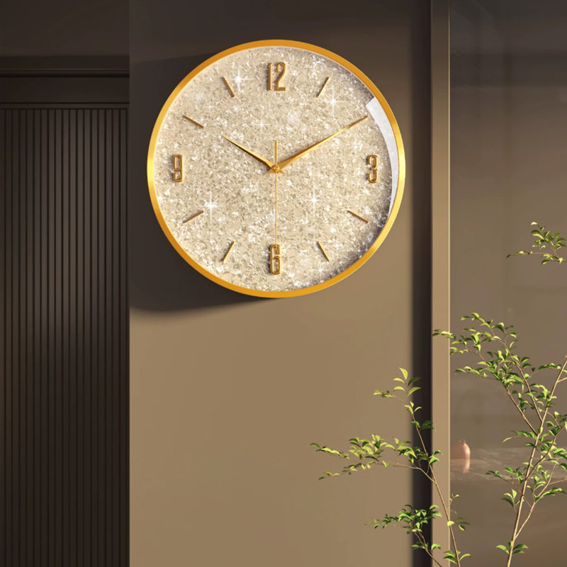 Horloges murales rondes jaunes, H 11,81 po x l 11,81 po x P 1,89 po