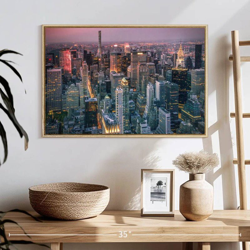 Lumières du paysage urbain de New York, 25 po x 17 po, Cadre flottant en bois naturel