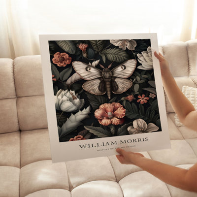 Animaux, reproduction d'art encadrée William Morris Butterfly XVIII Cottage
