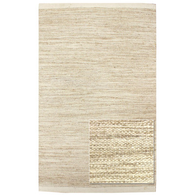 Wool Area Rug in Ivory