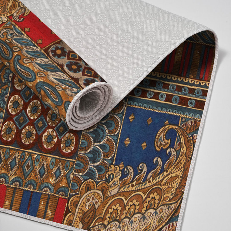 Tapis à motif cachemire brun Elveria, Rectangle 5 pi 3 po x 7 pi 7 po