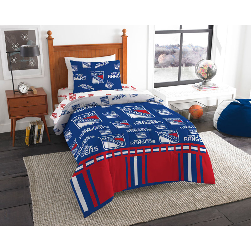Modern & Contemporary Polyester Comforter, Twin Comforter + 3 Additional Pieces, New York Rangers