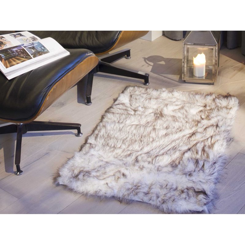 Foote Brown and White Faux Sheepskin Ombre Machine Tufted Non Skid Area Rug, Rectangle 2' x 3'