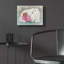  «Me and Bear Are Like This» par Bebe Keith, art mural en verre acrylique, 16 po x 12 po