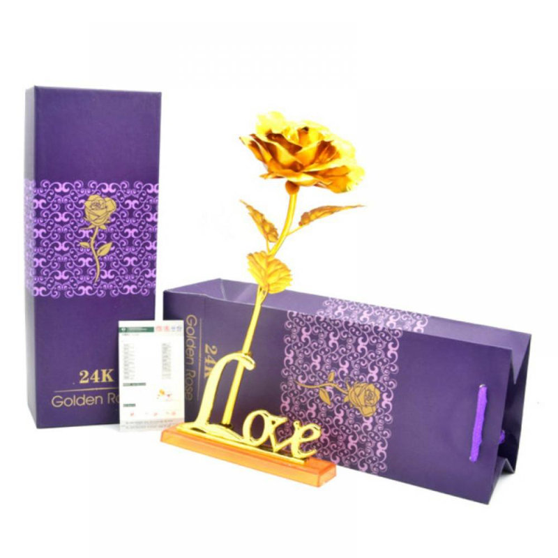 Cadeaux de Noël romantiques faits à la main avec base de la Saint-Valentin, Doré
