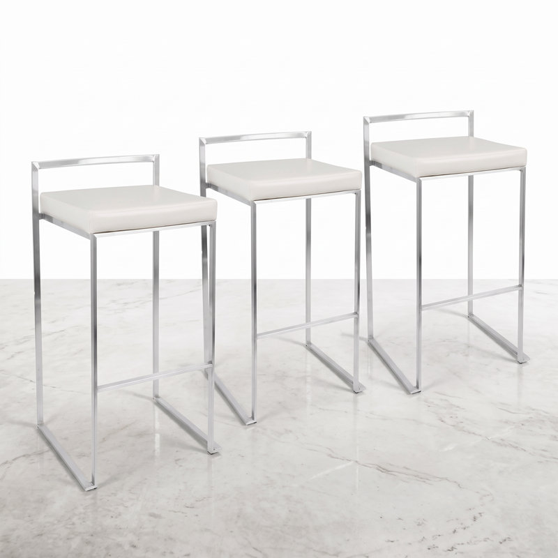 Tabourets de bar empilables en similicuir et acier inoxydable l 17,5 po x P 16 po x H 34 po Fuji (ensemble de 3)