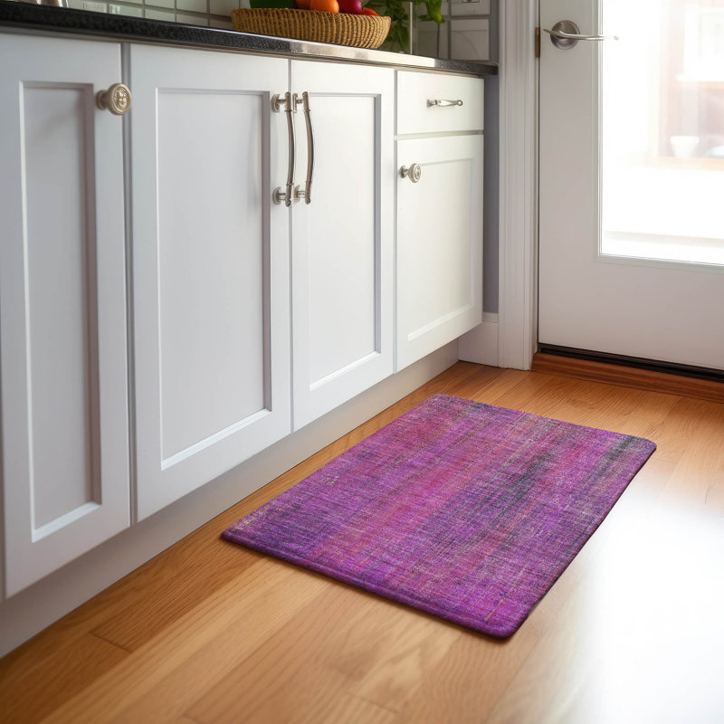 Cerrito Area Rug with Non-Slip Backing, Rectangle 1'8" x 2'6"
