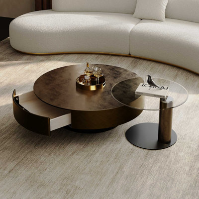 Table basse brune avec ensemble de 2 tables d'appoint en verre