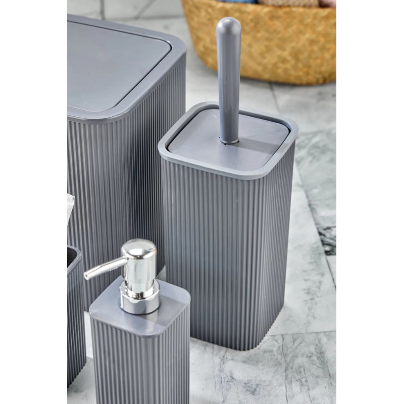 Ensemble de salle de bain 5 pièces, 100% plastique gris | Comprend 2,6 x 8,7 x 7,1 po (1), 12,2 x 4,1 po (1), 6,9 x 2,8 po (1), 4,9 x 2,8 po (1) et 1,0 x 5,1 po (1) | Lavable au lave-vaisselle, durable et élégant pour les salles de bain modernes