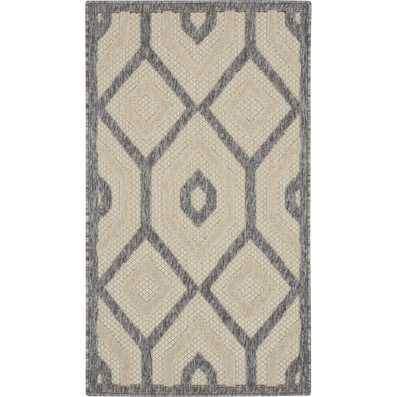 Geometric Indoor / Outdoor Rug, Rectangle 2'2" x 3'9"