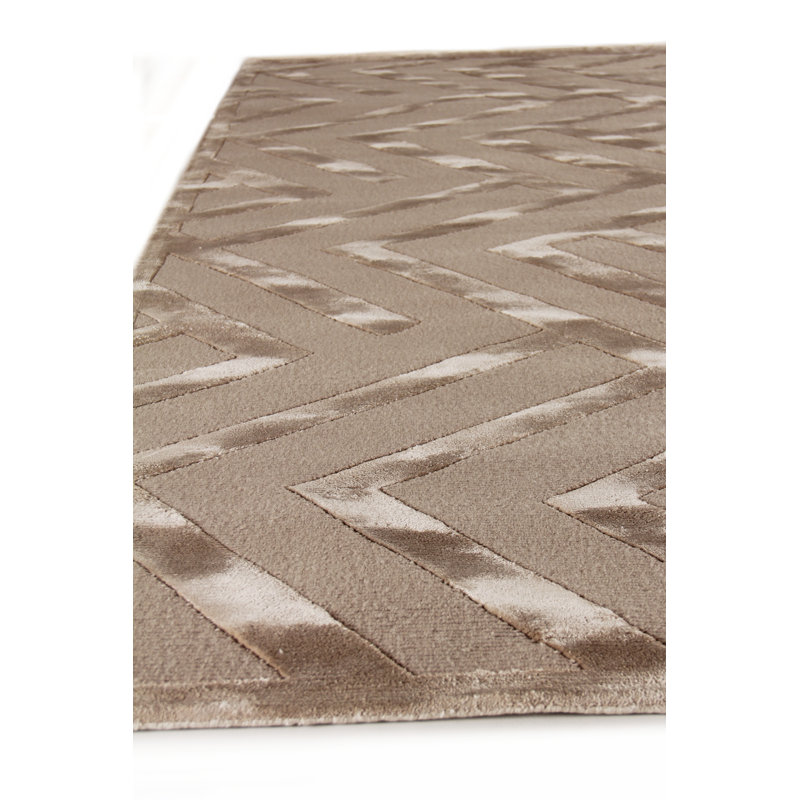 Metro-Velvet Chevron Area Rug in Beige, Rectangle 9' x 12'