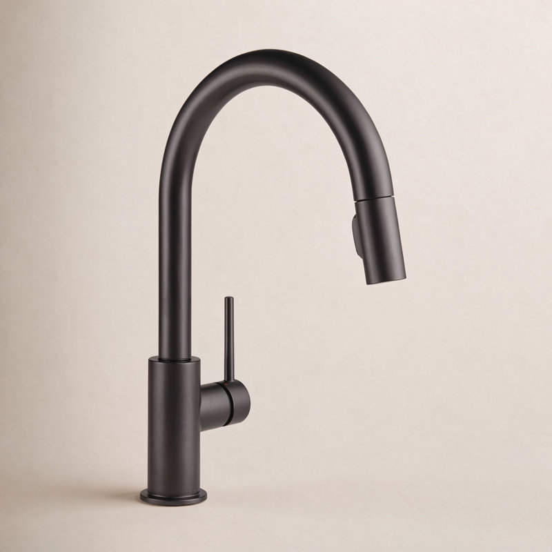 Trinsic Matte Black Kitchen Faucet with Pull Down Sprayer, Modern Single Hole Kitchen Sink Faucet, Single Handle, Matte Black