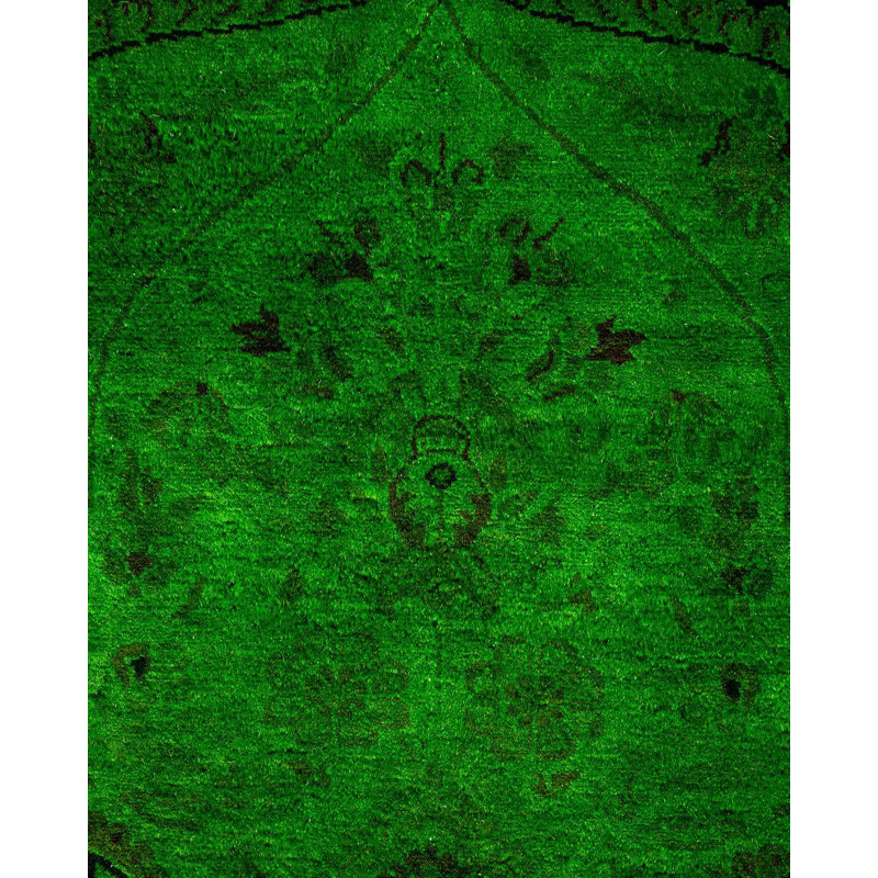 Tapis vert unique 8 pi 1 po x 10 pi 7 po Yanelle