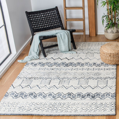 Roslyn Hand Tufted Performance Geometric Rug