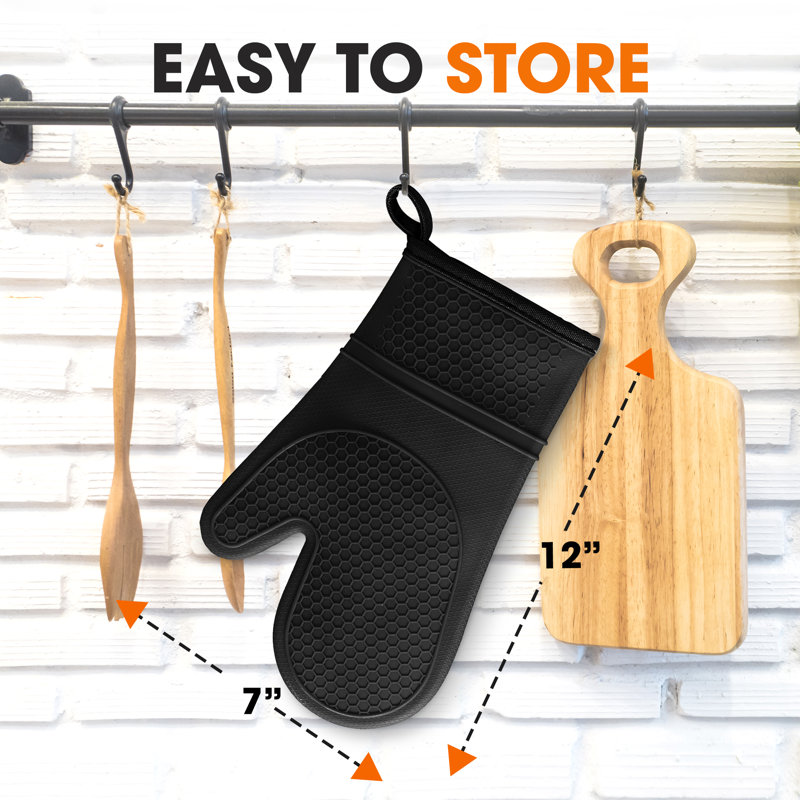 Cheer Collection Vinyl Oven Mitt Set, Black