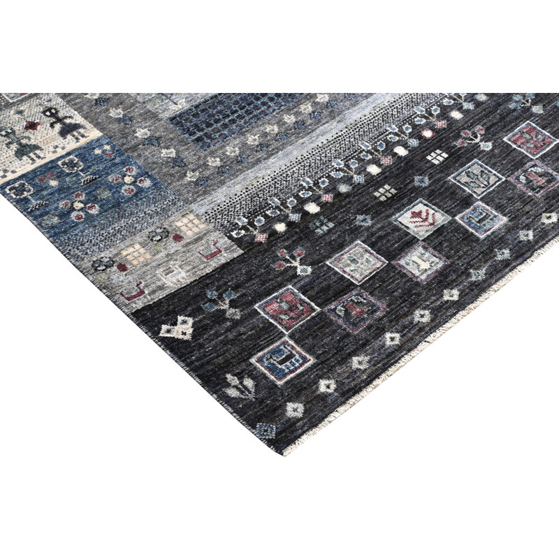 Aryana Wool Southwestern Area Rug