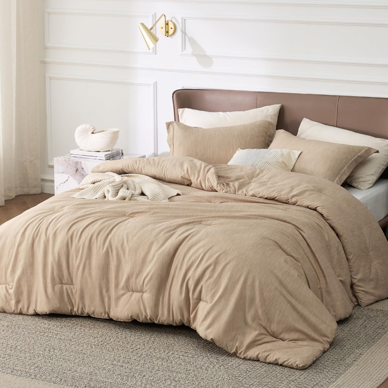 Bedsure Cationic Dyed Printed Comforter Set, Cal King Comforter + 2 King Shams, Pink Clay