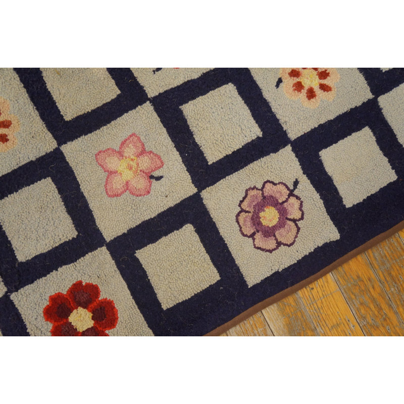 Wool Area Rug in Gray