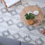 Tapis unique crème / gris anthracite de 9 pi 10 po x 13 pi 1 po