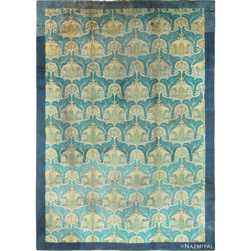 Grand tapis antique Donegal Arts Crafts