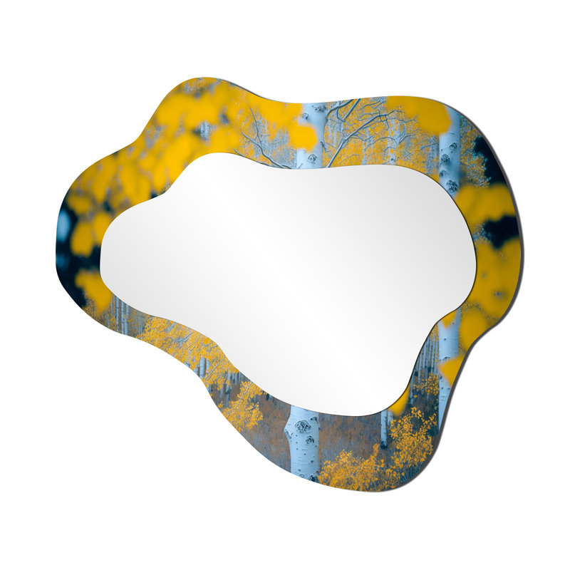 Gros plan sur des bouleaux à feuilles jaunes dans la forêt I - Forest Art Art Decor - Miroir mural asymétrique, 25 po x 28 po