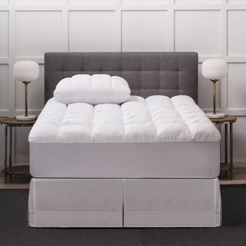Protège-matelas en duvet synthétique Palmerton Super Puff 2,5 po, Double
