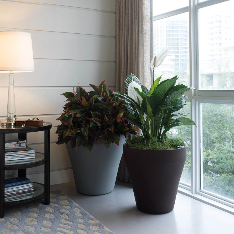 Ash Gray 18'' Round Self-Watering Planter Pot