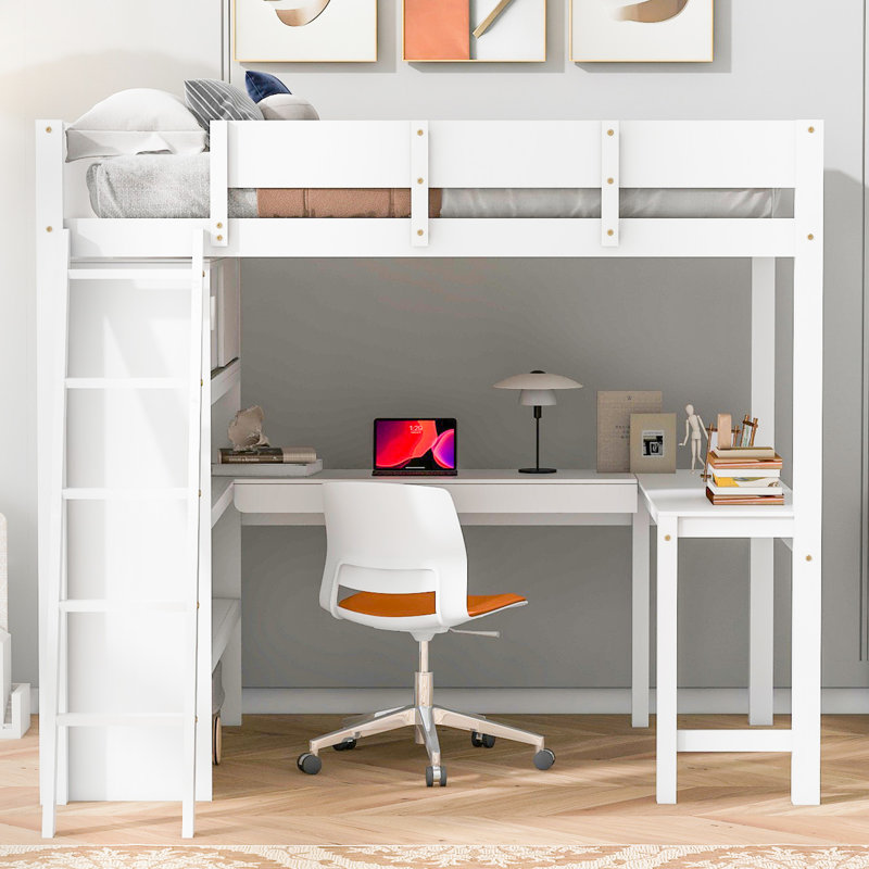 Lit mezzanine blanc avec bureau et tablette. Économisez de l'espace dans la chambre à coucher. Fabriqué en pin massif. . Garde-corps. Parfait pour les petites chambres. 78 po x 57,6 po, 70,9 po. Sans rangement en bois pour matelas.