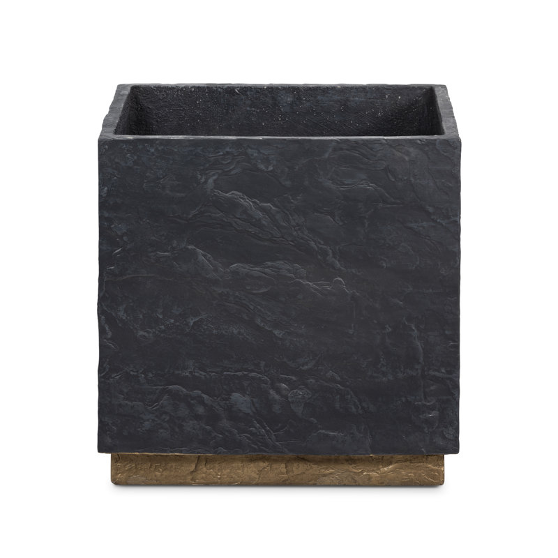 Ely Planter