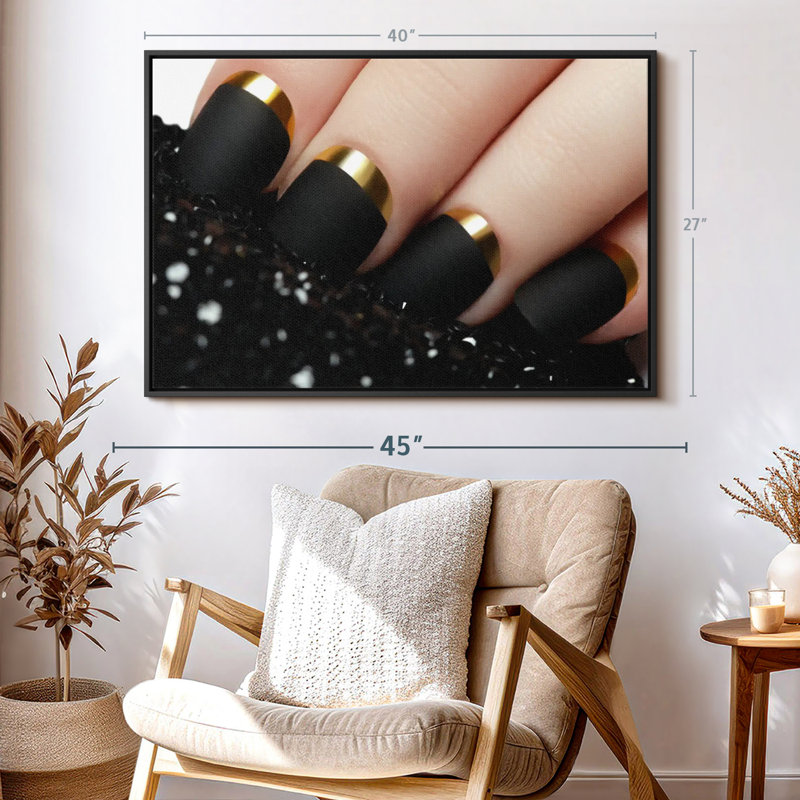 «Matte Black Nails Wall Art», H 27 po x l 40 po