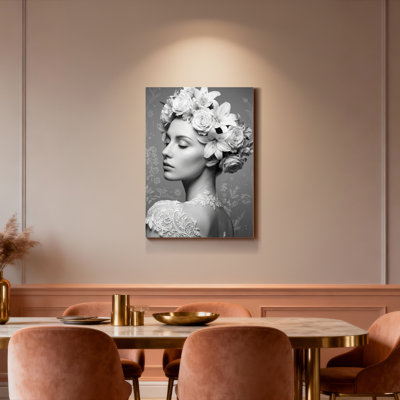 Couronne florale et robe en dentelle, portrait en noir et blanc, reproduction d'art sur toile tendue sur toile, ensemble de 1