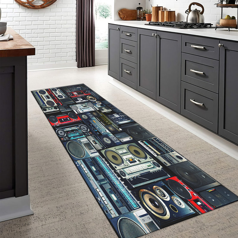 Decorative Thin Non-Woven Rug with Intricate Floral and Geometric Design for Indoor Use in Vibrant Colors