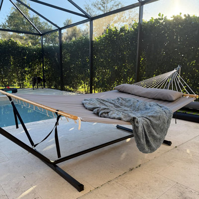 Hamac double gris foncé avec support, structure en acier 500 lb avec sangle d'équilibre pour patio extérieur