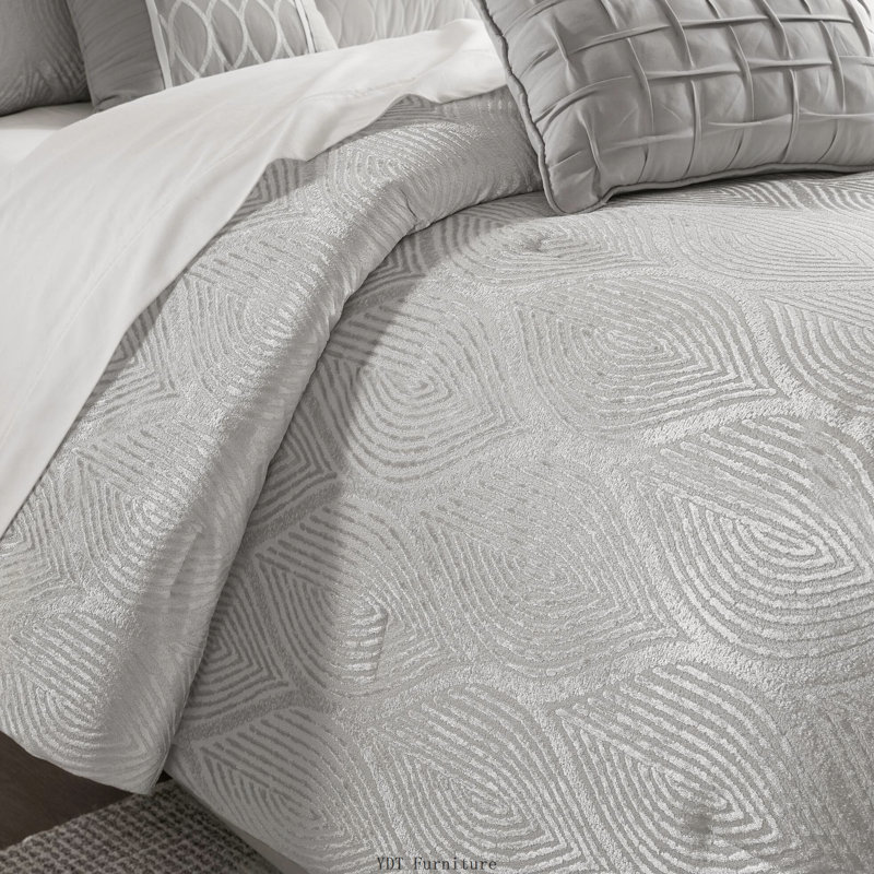 10 Piece Queen Jacquard Comforter Set