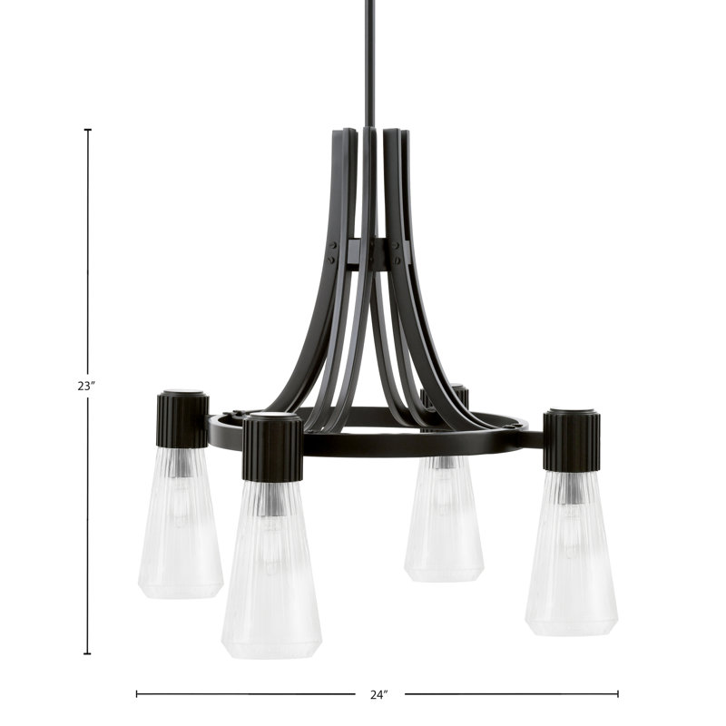 Lustre 4 lumières Brewer illustré en finition noir mat avec verre côtelé transparent de 4 po