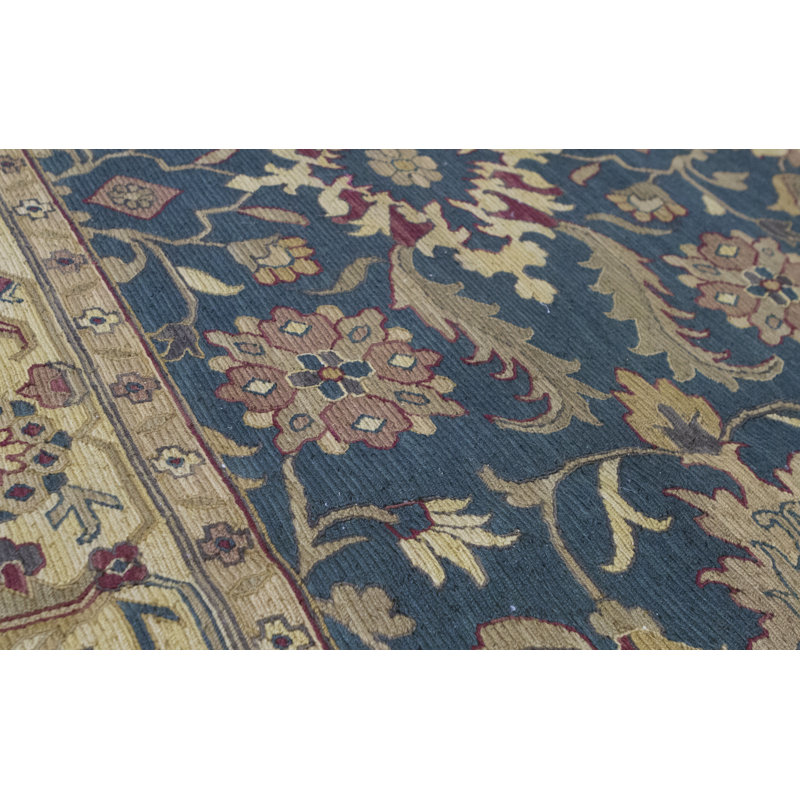 Sumak Wool Oriental Area Rug
