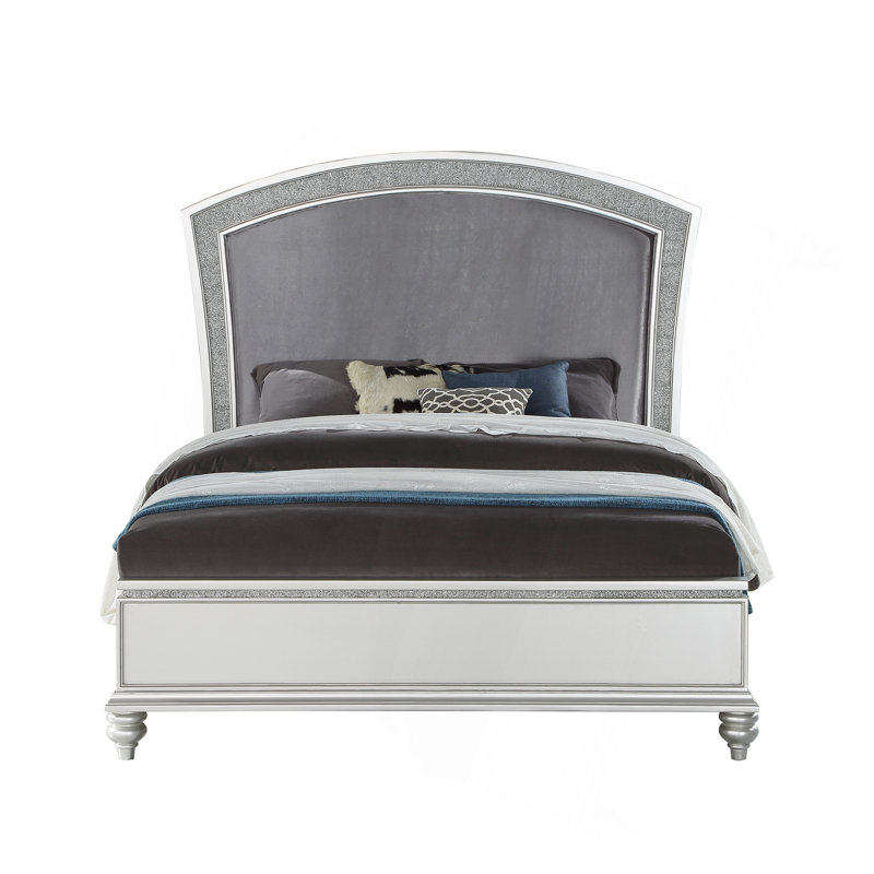 Lit en tissu et finition platine Maverick, Grand lit