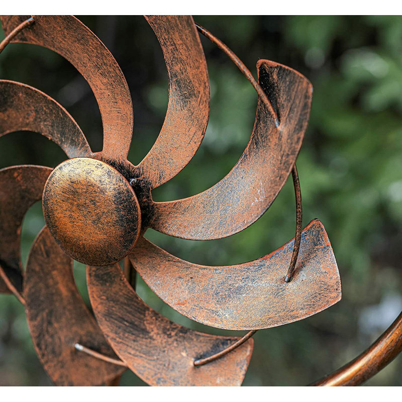 Anchukaitis Metal Garden Statue
