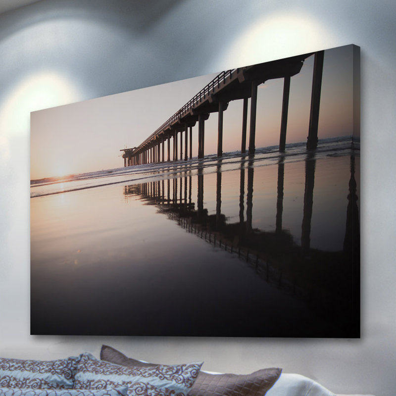 « silver surf » par morgan j hartley, reproduction d’art sur toile tendue, H 12 po x l 18 po x P 1,5 po