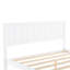 Lit plateforme blanc avec capacité généreuse sous le tiroir en pin et pour une chambre à coucher spacieuse. Tiroirs en matériaux délicats de qualité.