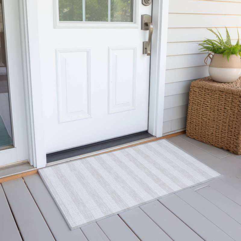 Tapis intérieur / extérieur Kinslee, Rectangle 1 pi 8 po x 2 pi 6 po