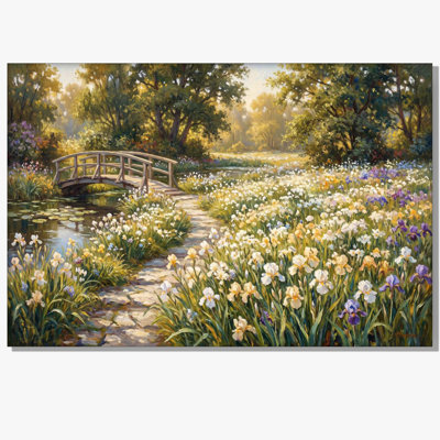 Jardin chemin plein de blanc jaune mauve iris fleurs arche de pont en bois étang ensoleillé forêt impressioniste peinture à l'huile, décor pour le salon chambre à coucher, art mural sur toile