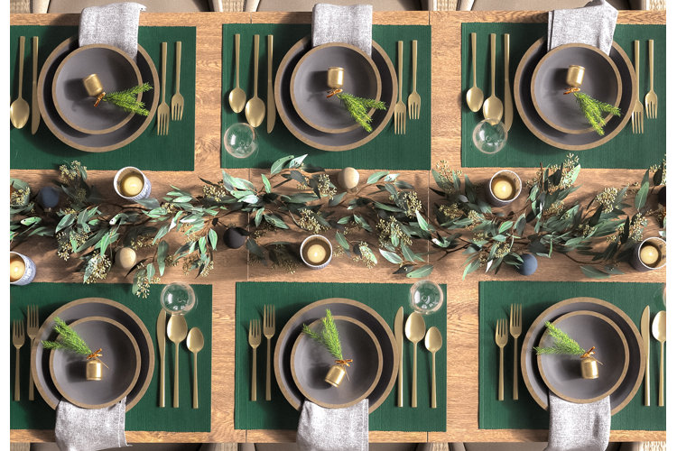 festive centrepiece ideas