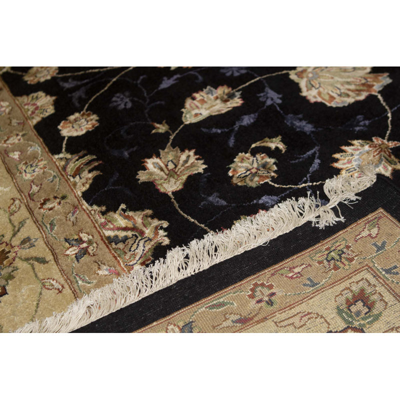 Hand Woven Wool Oriental Area Rug