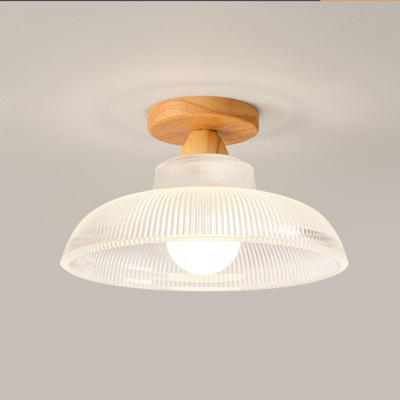 Plafonnier de style scandinave avec accents en bois, Bois