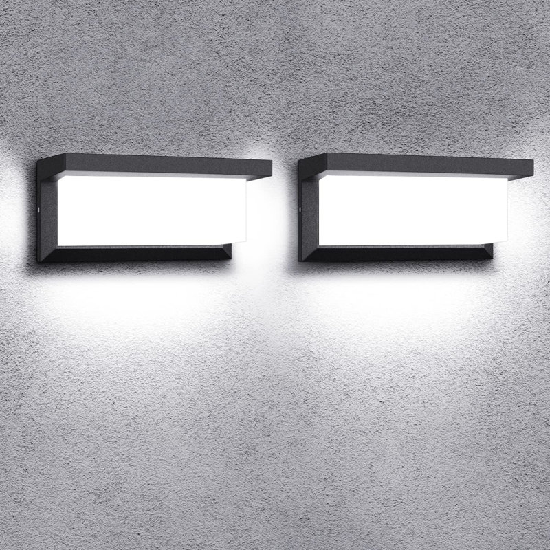 Grety LED Wall Light, Matte Black